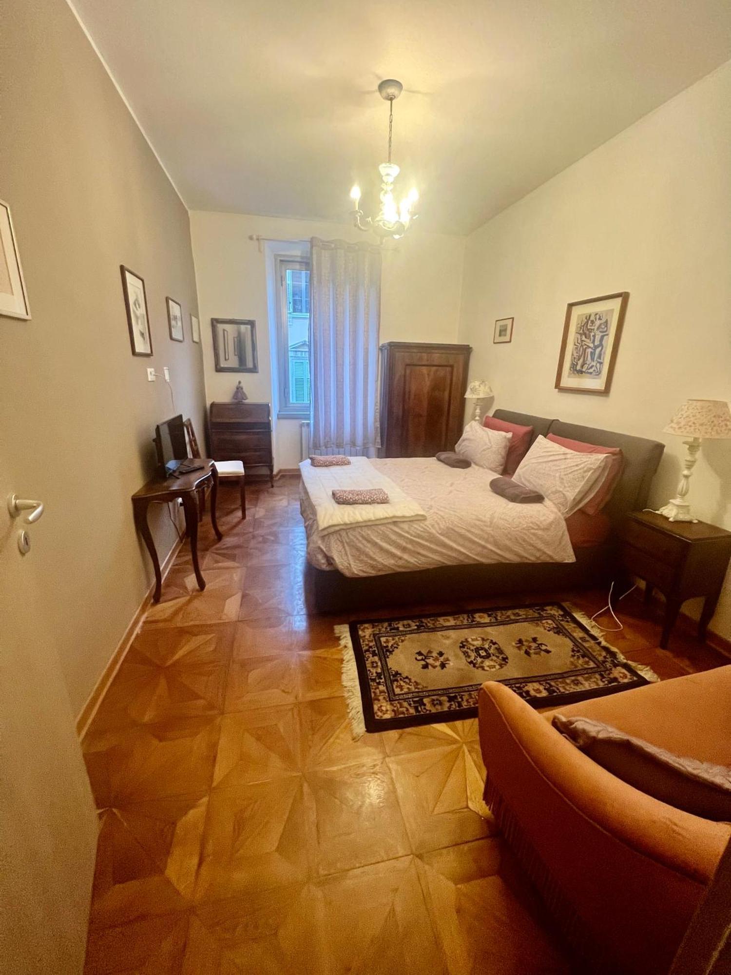 Alla Scalinata Del Teatro Rossetti Parcheggio Trieste Extérieur photo