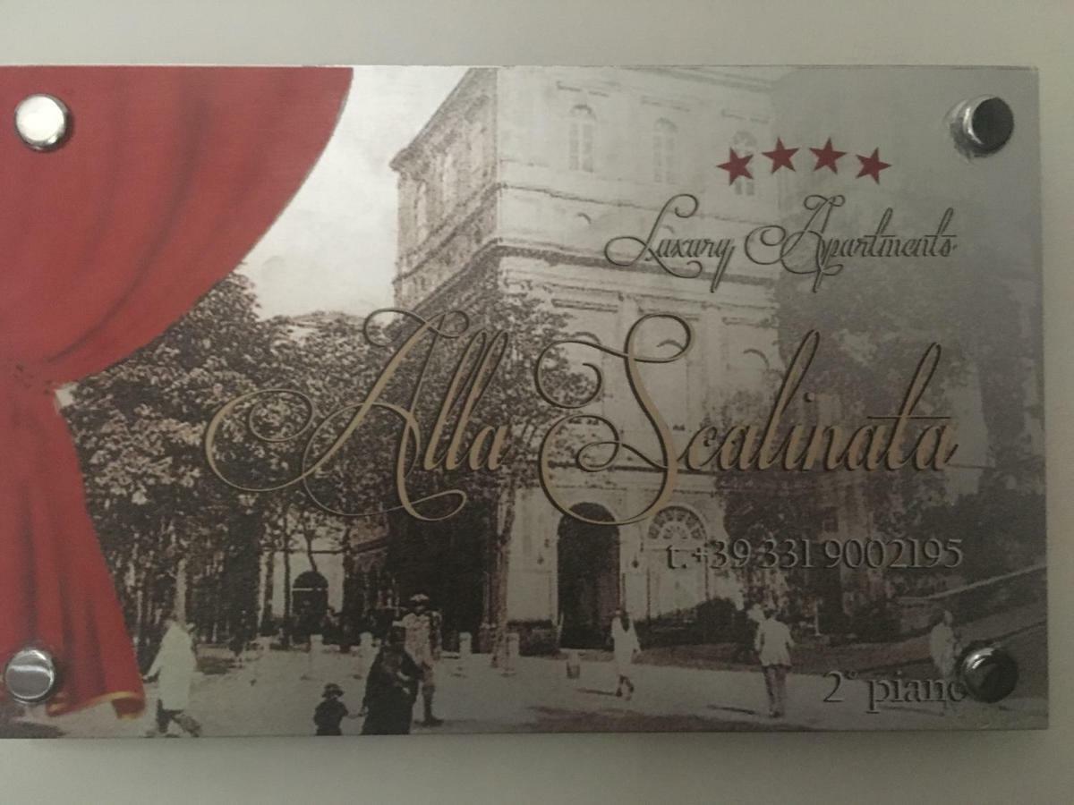 Alla Scalinata Del Teatro Rossetti Parcheggio Trieste Extérieur photo