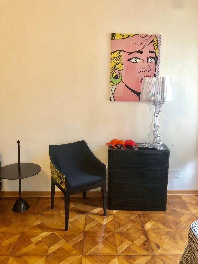 Alla Scalinata Del Teatro Rossetti Parcheggio Trieste Extérieur photo